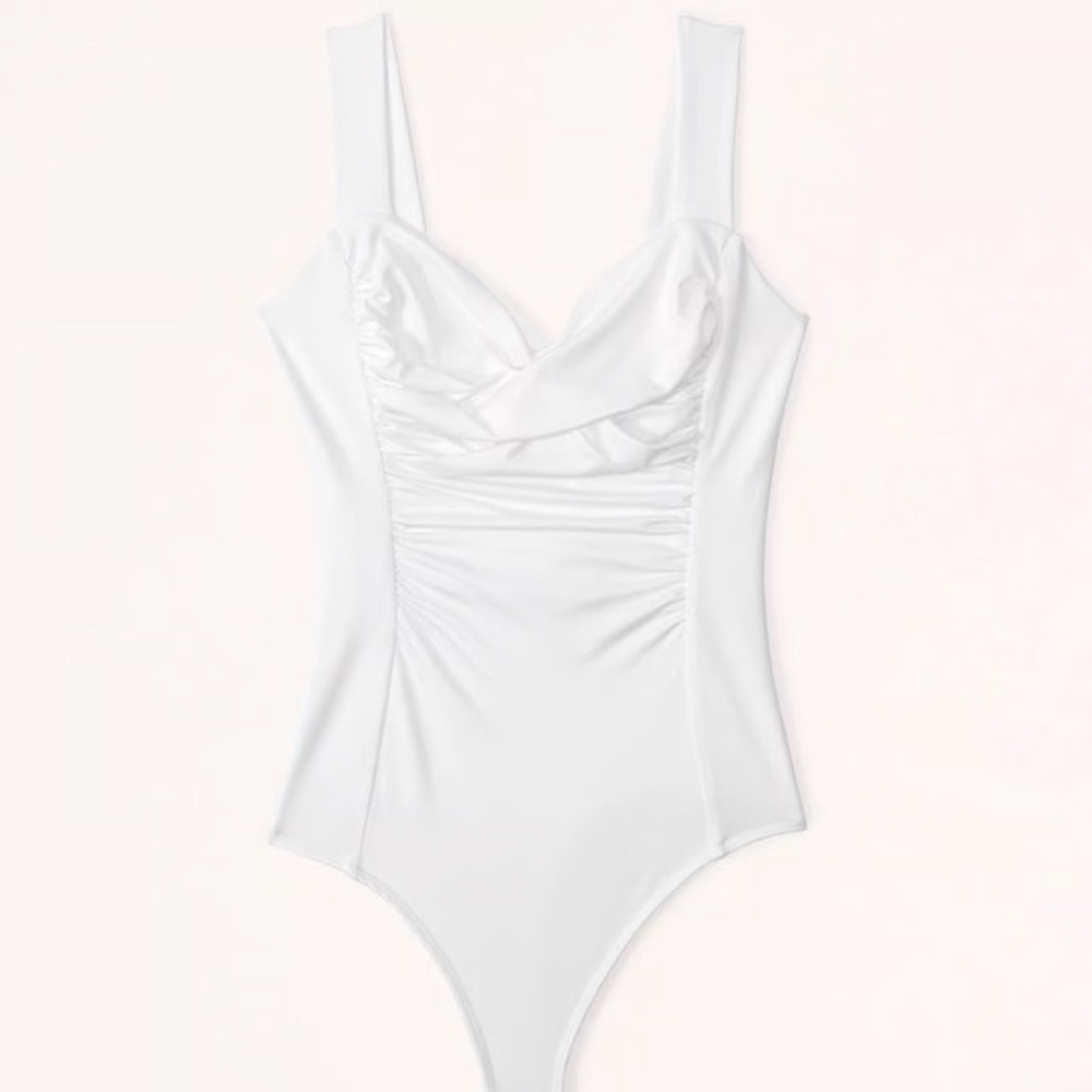 🔴White One-Piece bodysuit
